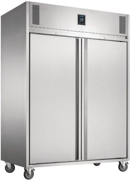 Ein großer, doppelttüriger Gefrierschrank auf Rädern.