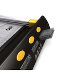 thumbnail of Fellowes Cizalla de rodillo Proton A4, corta documentos hasta tamaño A4, corta hasta 10 hojas, cuchilla protegida de seguridad, base metálica