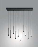 Eine schwarze Pendelleuchte mit elf Lichtern.