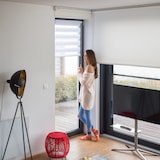 thumbnail of Relaxdays Doppelrollo Klemmfix ohne bohren, Seitenzugrollo mit Streifen, Duo-Rollo für Fenster, Stoff 86x156 cm, weiß