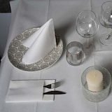 thumbnail of Airlaid-Servietten, 50er-Packung, 40 x 40 cm, Weiß