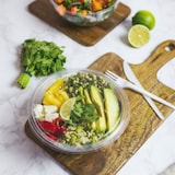 thumbnail of Composteerbare PLA-saladebakjes Serie 185 - Set van 300 - Vegware - l- W- S- h- PLA