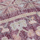 thumbnail of Maschinenwaschbarer Traditioneller Vintage-Teppich aus recycelten Fasern, rutschfest - `Hald`. Farbe: Rosa, 60x230 cm | Kadima Design