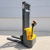 thumbnail of Apilador Eléctrico 1500kg a 3000mm 24V/105Ah