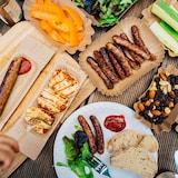 thumbnail of BIOZOYG 100 Stück Einwegteller 23cm Pappteller rund, weiß, Partygeschirr, Einweggeschirr, Wegwerfteller, kompostierbar, biologisch abbaubar