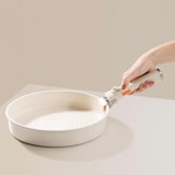 thumbnail of Masterpro Share & Play - 10-teiliges stapelbares Kochgeschirrset aus Aluminiumguss mit abnehmbarem Griff und beiger Keramikbeschichtung