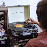 thumbnail of Tocadiscos Bluetooth PRIXTON VC400 Reproductor y Convertidor de Vinilos - Gris
