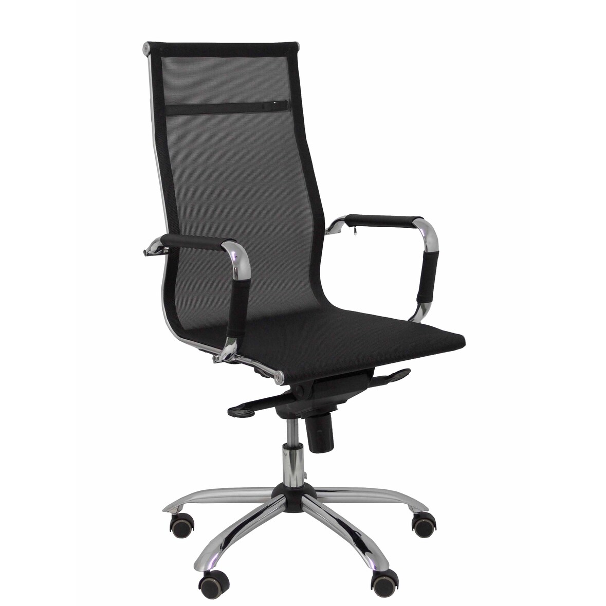 Barrax Silla  con mecanismo basculante multiposición y  Respaldo y asiento de malla color negro.