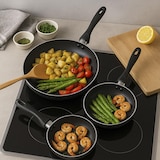 thumbnail of BERGNER - Set 3 padelle Ø16/20/24cm in alluminio pressato colore grigio metallizzato con Set 3 coltelli in acciaio inossidabile con supporto magnetico