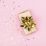 thumbnail of Relaxdays Geschenkschleifen, 200er Set, selbstklebend, Dekoschleifen für Weihnachten & Geburtstag, BxT: 5x5 cm, gold