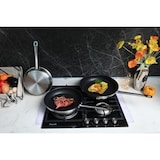 thumbnail of METRO PROFESSIONAL Frigideira, aço inoxidável, Ø 32 cm, altura: 9 cm, revestimento antiaderente Teflon, indução, resistente ao forno