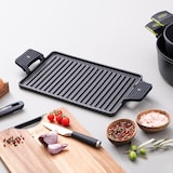 thumbnail of San Ignacio XTRA - Grelha retangular de ferro fundido 43×23 cm com alças de silicone