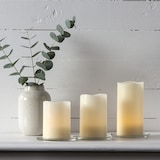 thumbnail of LED Kerzenset Wave Echtwachs flackernd Timer Fernbedienung creme 3er Set