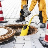 thumbnail of TROTEC Schmutzwasser-Tauchpumpe TWP 7536 E Hochleistungspumpe 12.500 l/ h 750 Watt Pumpe Gartenpumpe