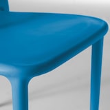 thumbnail of Set van 4 blauwe plastic stoelen