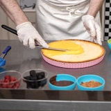 thumbnail of Intirilife 9-teiliges Set Küchenschaber und Tortenspatel aus Edelstahl zum Backen Dekorieren Verzieren