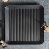 thumbnail of Quadratische Grillplatte aus Gusseisen – 35 x 35 x 4 cm – perfekt zum Grillen von Fleisch und Gemüse – Geschenk – PFAS-frei – Schwarz
