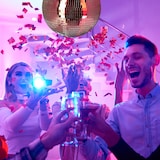 thumbnail of Relaxdays Discokugel, zum Aufhängen, für Decke, große Spiegelkugel, Party Deko, Mottoparty, Diskokugel Ø 30 cm, silber