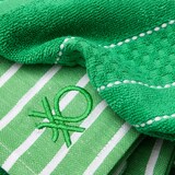 thumbnail of Benetton - Set van 3 servetten en theedoeken (1 badstof 50x50cm + 2 servetten) 100% groen katoen