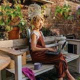 thumbnail of Relaxdays Hängekorb 3er Set, Kokos, Blumenampel mit Kette, 35 cm Durchmesser, je Pflanzenhalter 10 Liter Volumen, braun