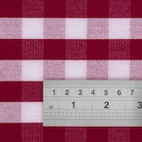thumbnail of Nappe carrée à carreaux rouges en polyester Mitre Comfort Gingham 890 x 890mm