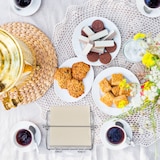 thumbnail of Relaxdays Serviettenhalter, mit Beschwerer, für 33x33 cm Servietten, Edelstahl-Optik, Serviettenständer, Metall, silber