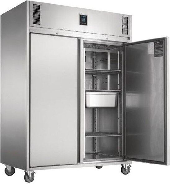 Ein Edelstahlschrank mit zwei Türen, eine offen.
