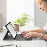 thumbnail of Logitech Folio Touch Tastatur-Case mit Trackpad fuer iPad Air (4./5.Gen)