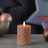 thumbnail of LED Kerze Twist Echtwachs gedreht flackernd H: 12,5cm Timer altrosa