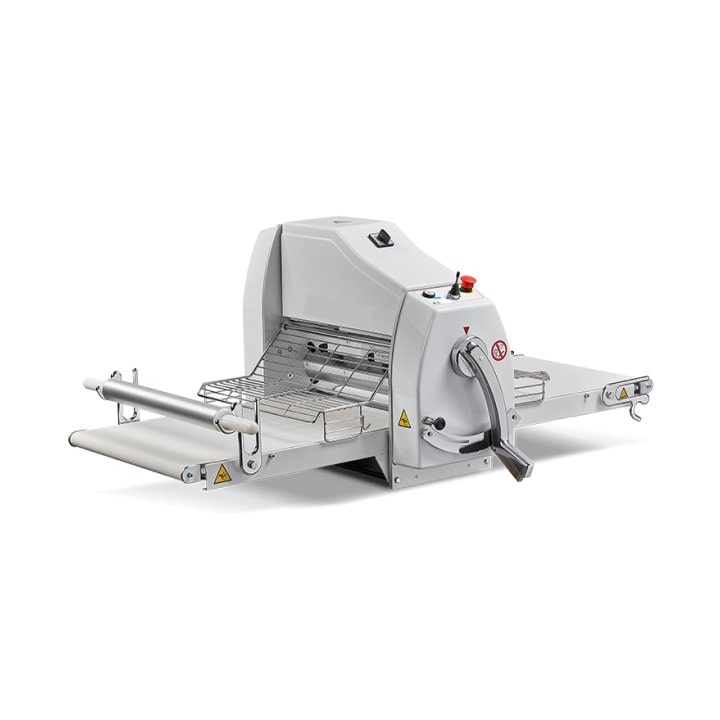 Sfogliatrice professionale con nastri da cm 71x50, comandi manuali, tavoli ripieghevoli lunghi cm 71, rulli di laminazione da cm 50 - mod.SF-BECO-71