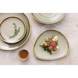 thumbnail of Olympia Kiln driehoekige borden mosgroen 23cm