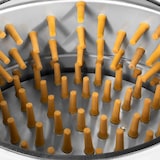 thumbnail of Vertes plukmachine voor gevogelte van roestvrij staal, tot 900 kg/u, 2200W, 229 plukvingers, koud water, uitwerpsleuf