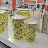 thumbnail of 2000 Pappbecher 300 ml 12 oz PAP/PE Ø 80 x 115 mm Neutralmotiv Shake