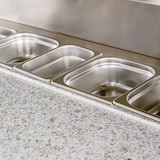 thumbnail of Cleiton® Saladette und Pizzatisch 3 Türen 136x70 cm für 8 GN 1/6 Behälter mit Marmorplatte und Stahlhaube | Kühltisch von Pizzen und Salaten