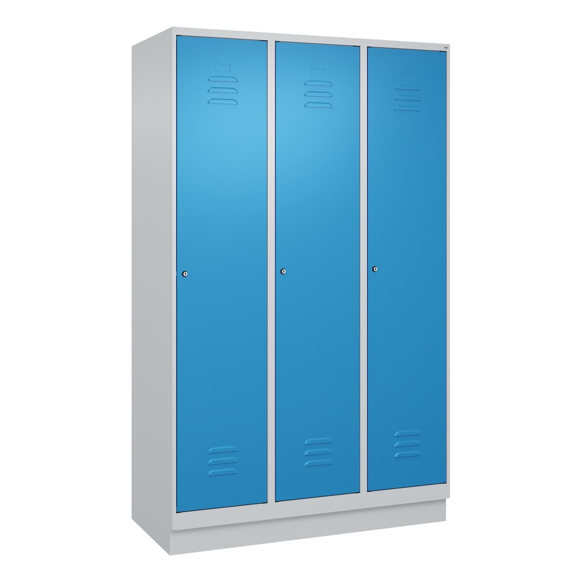 C+P Spind Classic PLUS, Sockel, 3 Abteile, HxBxT 195x120x50cm, Zylinderschloss, Hellgrau/Lichtblau von PROREGAL