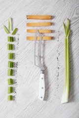 thumbnail of Arcos Cuchillo para Queso, Hoja de Acero Inoxidable Forjado NITRUM 145 mm, Mango de Polioximetileno (POM), Color Blanco