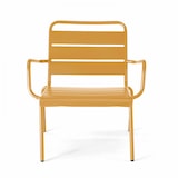thumbnail of Gele metalen fauteuil en voetensteun