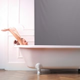 thumbnail of Relaxdays Duschrollo, 120x240 cm, Seilzugrollo für Dusche & Badewanne, Decke & Fenster, Badrollo wasserabweisend, grau