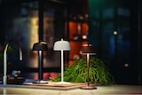 thumbnail of Zafferano CIRCE Schwarze LED-Tischleuchte, wiederaufladbar und dimmbar
