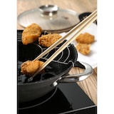 thumbnail of Renberg - Wok Ø28x9,4cm van gietijzer met glazen deksel, inclusief 2 kookgerei en grillrooster.