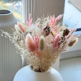 thumbnail of LAYBA Trockenblumenstrauß Zartes Pink & Weiß - Blumen-Bouquet mit Baby's Breath, Lagurus & Ruscus | Boho-Deko, Hochzeit & Geschenkidee