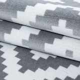 thumbnail of Teppich Kurzflor Geometrisch Modern Waschbar Strapazierfähig Esszimmer Flur OEKO-TEX Grau 160x230 cm Gekettelt – INN von Kadima Design
