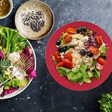 thumbnail of Relaxdays Salatschüssel Edelstahl, 1 L, runde Metallschüssel zum Backen & Servieren, Ø 15 cm, Küchenschüssel, rot/gold