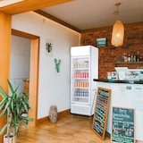 thumbnail of METRO Professional Frigorífico con puerta de vidrio GSC2350, plástico/acero, 62x63.6x201.1cm,324l, enfr. por aire,180 W, con cerradura, blanco