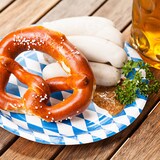 thumbnail of HEKU 50 Stück Einwegteller Papierteller - Papierteller für Oktoberfest Deko, Wiesn-Accessoires, nachhaltig, wiederverwertbar, stilvolles Design