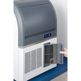 thumbnail of Produttore di ghiaccio cubetti pieni raffreddamento ad aria produzione 35 Kg/24h capacità 12 kg