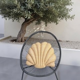 thumbnail of Coussin effet raphia - Forme coquillage - 45x45cm