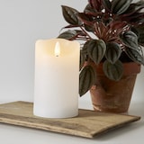 thumbnail of LED Kerze Rustik Optik Echtwachs flackernde Flamme H: 12,5cm Timer Batterie weiß