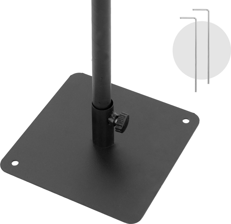 Ein schwarzer quadratischer Ständer mit einem Metallrohr.