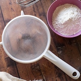 thumbnail of Fackelmann Colino con rete a maglia fitta in plastica, bianco, diametro 15 cm per filtrare e scolare